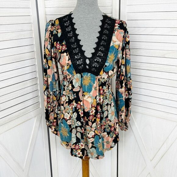 Angie Boho Floral Lace Trim Neck Tunic Blouse Black Multi Medium - Picture 1 of 12